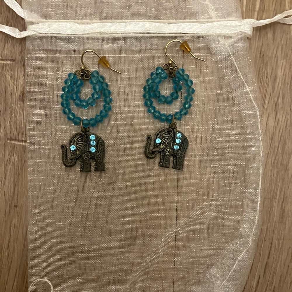 Elephant Earrings *handmade!*